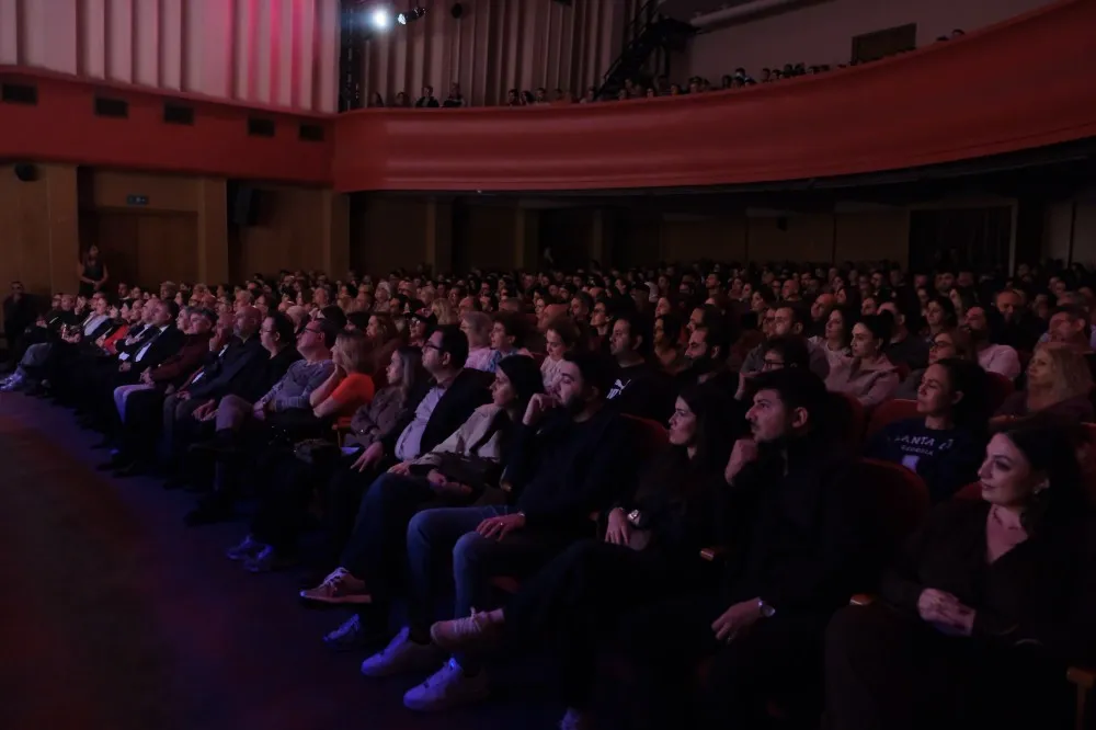 Kendime Kıyamam Adana seyircisinin beğenisini topladı