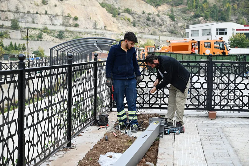 Artvin Çoruh Üniversitesi yerleşkelerinde altyapı ve yaşam alanlarına yönelik iyileştirme çalışmaları devam ediyor
