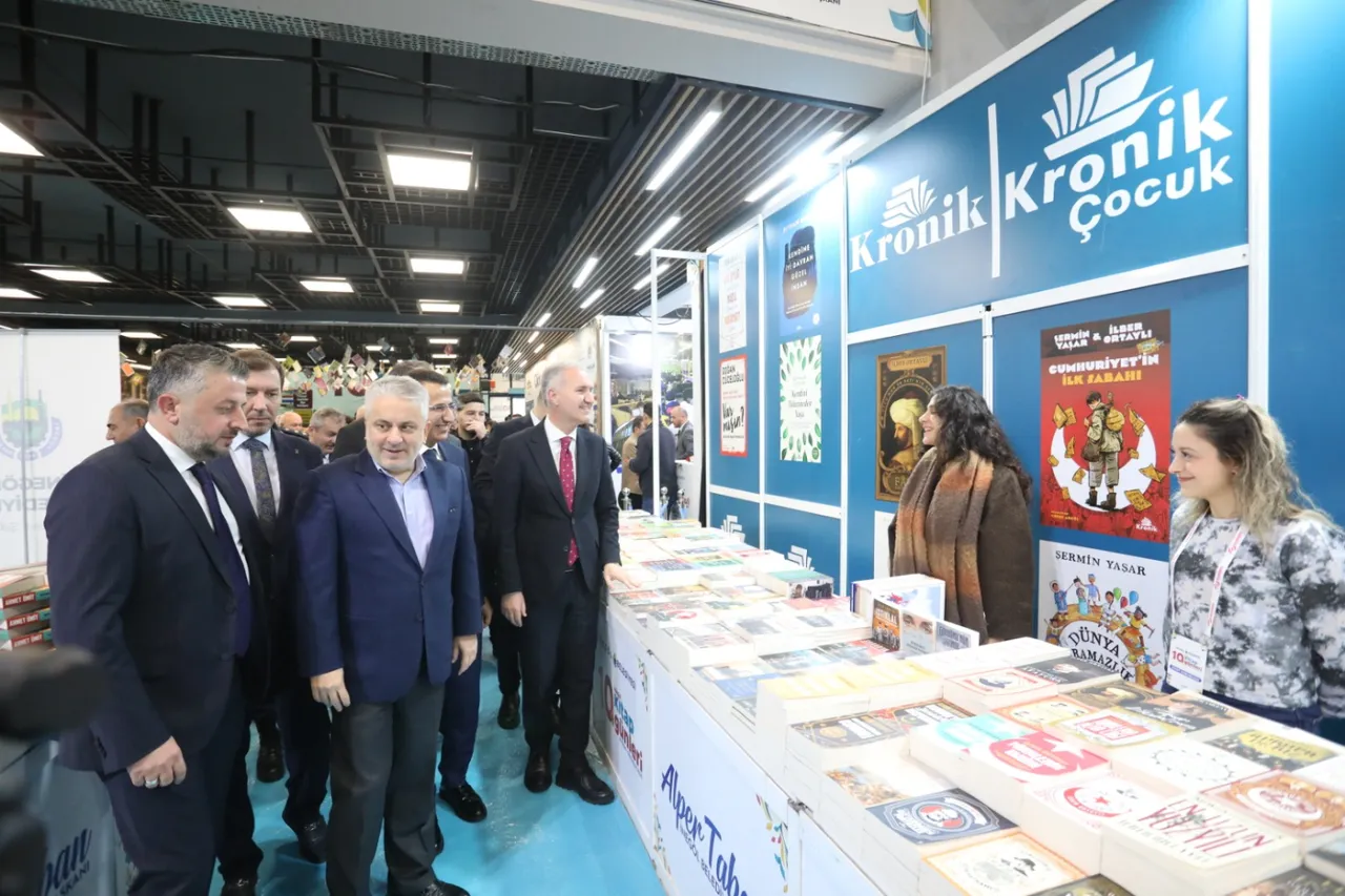 İnegöl’de 10. Kitap Günleri Fuarı kapılarını açtı