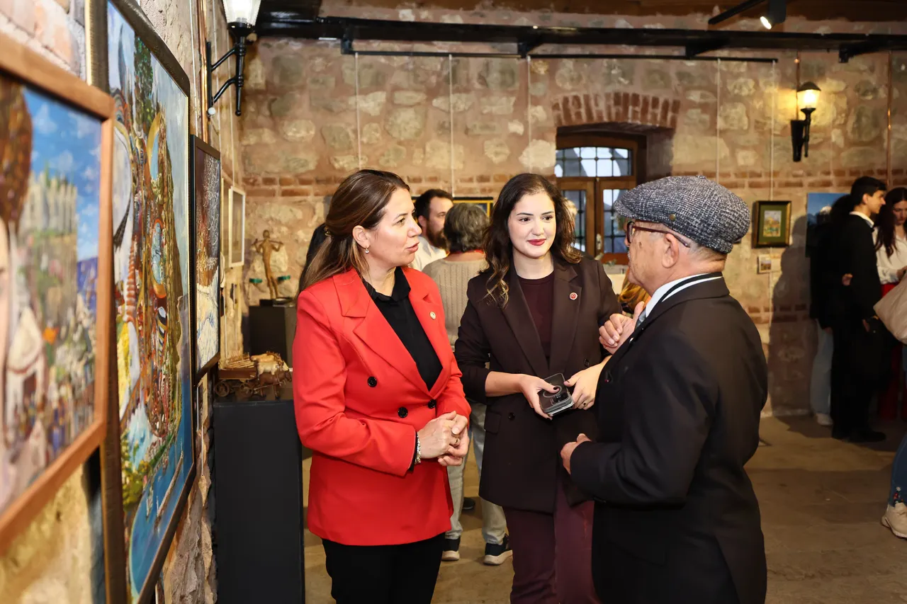 Silivri’nin Kültürel Mirası Sergisi Oğuz Aral Sanat Galerisi’nde açıldı