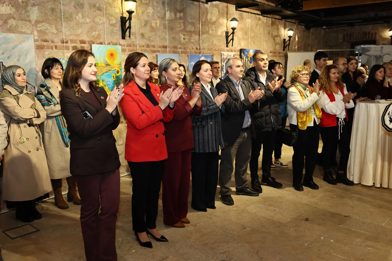 Silivri’nin Kültürel Mirası Sergisi Oğuz Aral Sanat Galerisi’nde açıldı