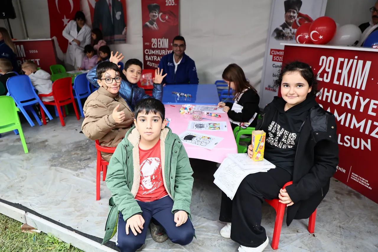 Silivri Çözüm Noktası’nda Çocuklar Cumhuriyet coşkusunu etkinliklerle yaşadı