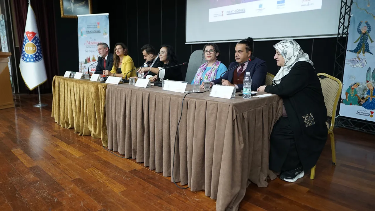 Uluslararası Dünya Hikâye Anlatıcıları Şöleni akademik panelle başladı