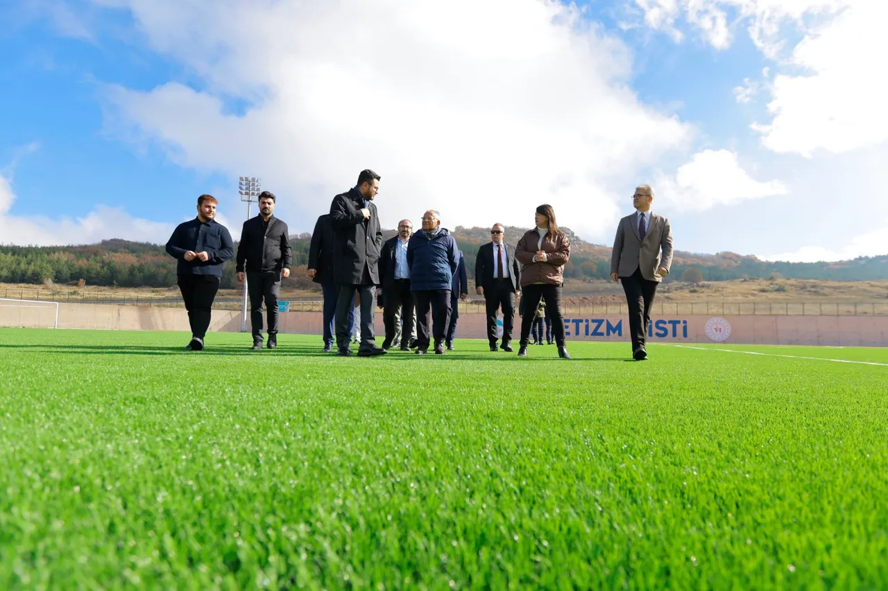 Başkan Büyükkılıç: Erciyes’e atletizm pisti kazandırdık