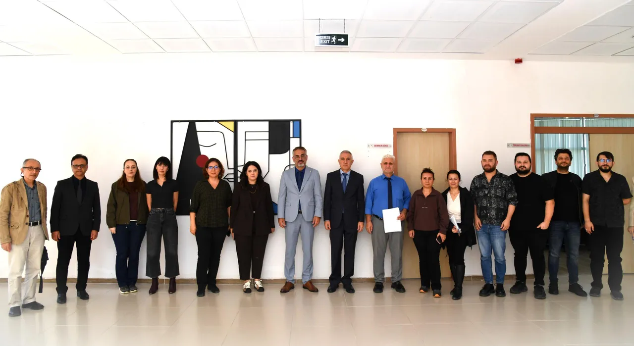 Mimarlık, Tasarım ve Güzel Sanatlar Fakültesinde akademik kurul toplantısı yapıldı