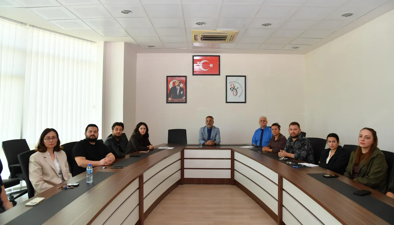 Mimarlık, Tasarım ve Güzel Sanatlar Fakültesinde akademik kurul toplantısı yapıldı