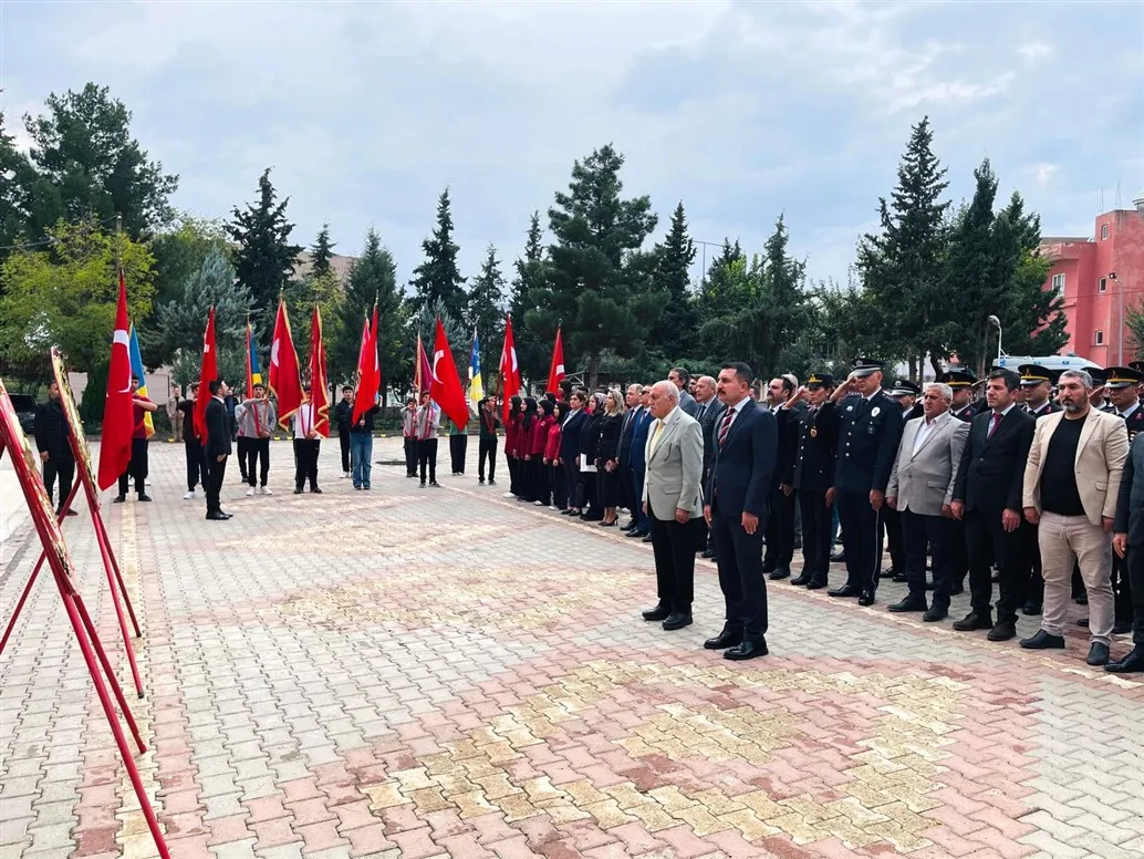 "29 Ekim Cumhuriyet Bayramı" çelenk sunma töreni