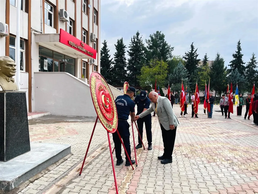 "29 Ekim Cumhuriyet Bayramı" çelenk sunma töreni