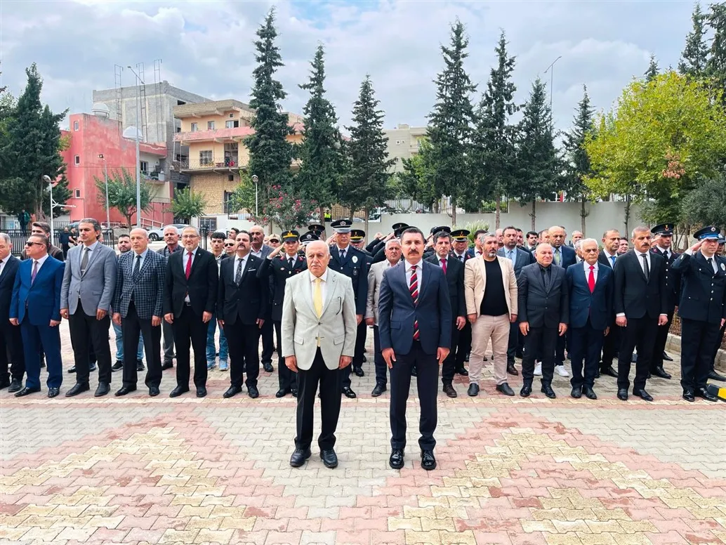 "29 Ekim Cumhuriyet Bayramı" çelenk sunma töreni