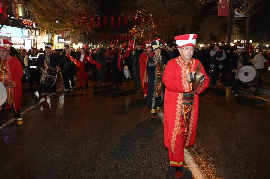 103. Yılın Gururu Fener alayının coşkusuyla birleşti
