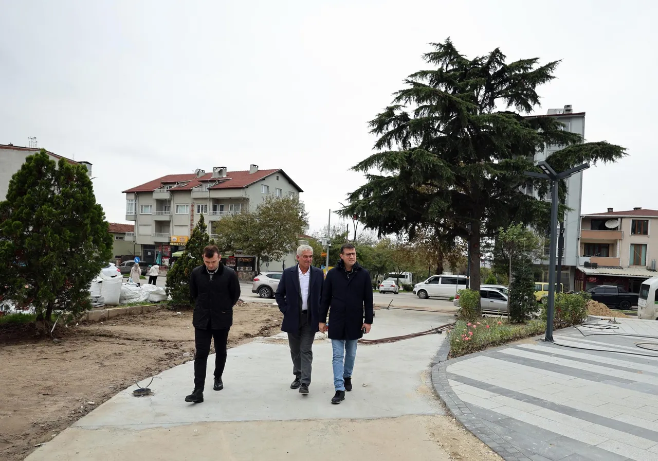 Veliköy Hürriyet Meydanı’nda çalışmalar devam ediyor