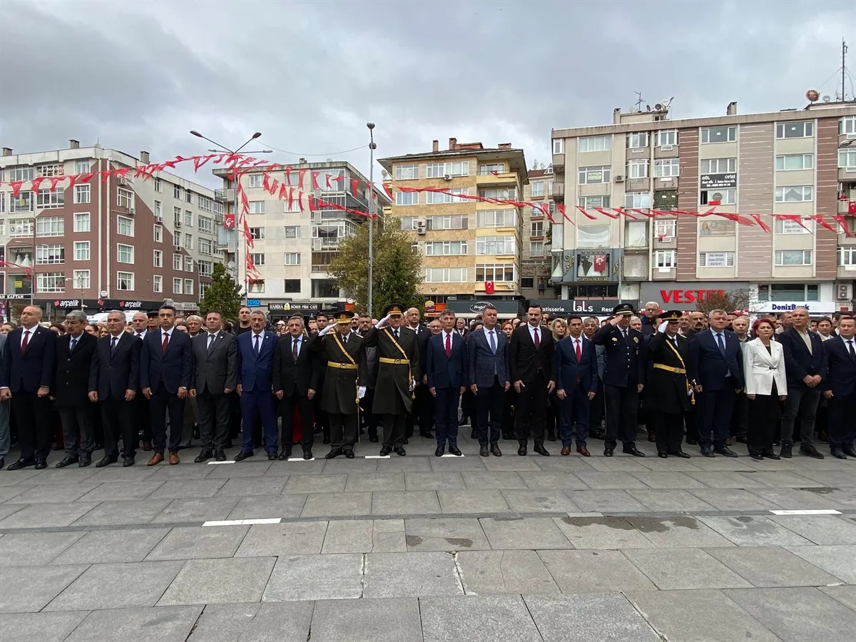 29 Ekim Cumhuriyet Bayramı yoğun katılımla kutlandı
