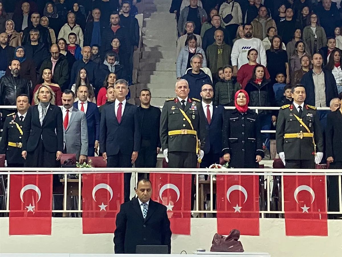 29 Ekim Cumhuriyet Bayramı yoğun katılımla kutlandı