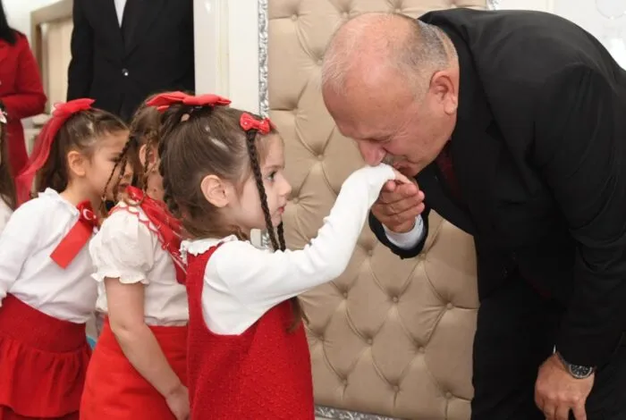 Miniklerden Başkan Tavlı’ya 29 Ekim ziyareti