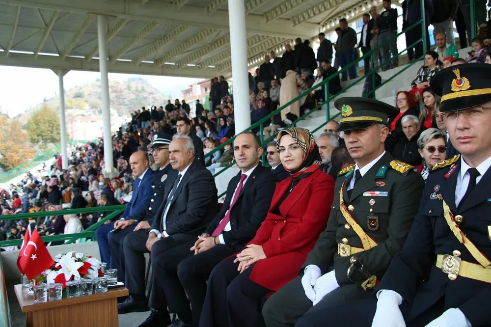 Cumhuriyet'in 103. Yılında 29 Ekim Cumhuriyet Bayramı ilçesinde coşkuyla kutlandı
