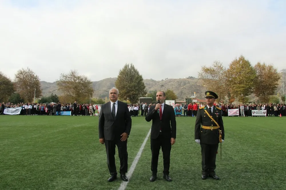Cumhuriyet'in 103. Yılında 29 Ekim Cumhuriyet Bayramı ilçesinde coşkuyla kutlandı
