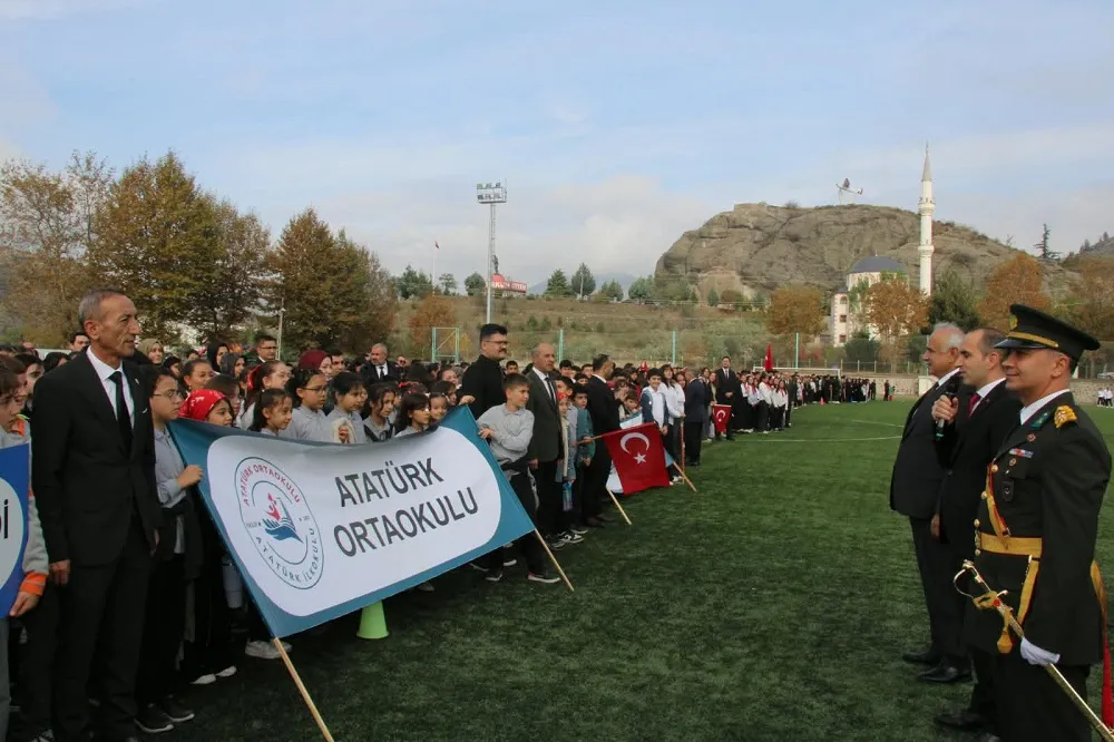 Cumhuriyet'in 103. Yılında 29 Ekim Cumhuriyet Bayramı ilçesinde coşkuyla kutlandı