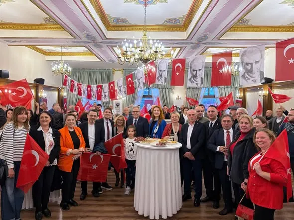 Cumhuriyet'in değerleriyle daima ileriye