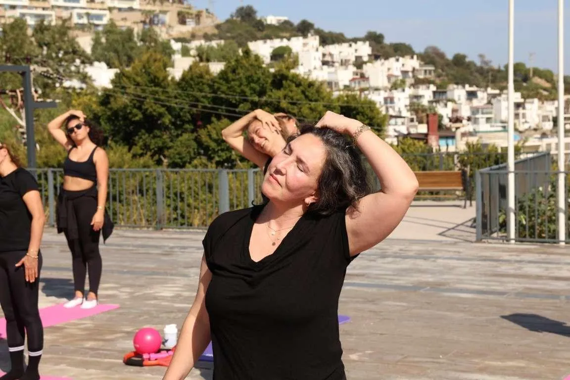 Serbay Ilıcak Spor ve Kültür Kompleksinde pilates dersleri devam ediyor