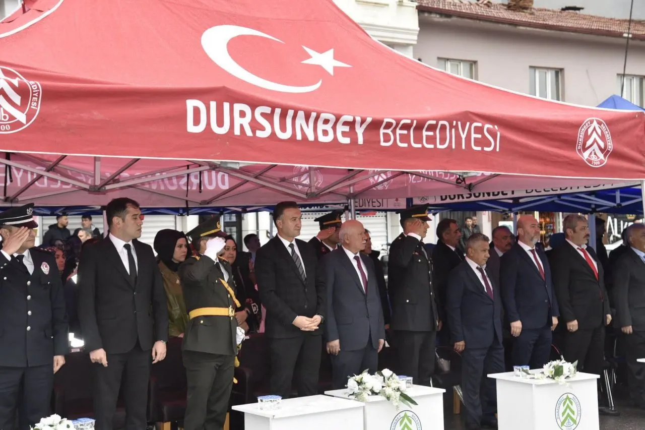 Dursunbey’de 29 Ekim coşkusu