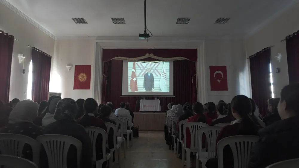 Kırgız gençlerin gönlünde Türkiye, hedefinde Türk üniversiteleri
