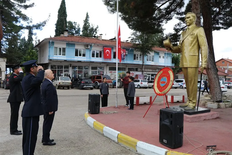 Gönen Gönen’de 29 Ekim Cumhuriyet Bayramı coşkuyla kutlandı