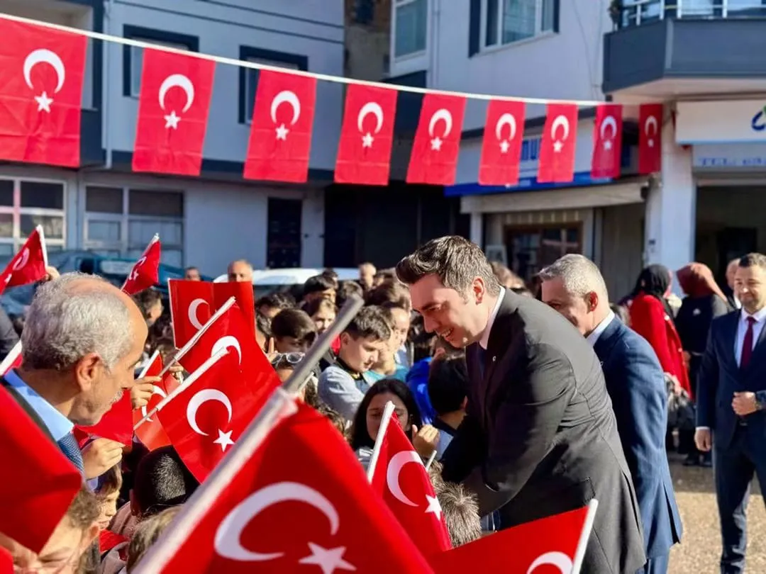 Kabataş’ta 29 Ekim Cumhuriyet Bayramı coşkuyla kutlandı