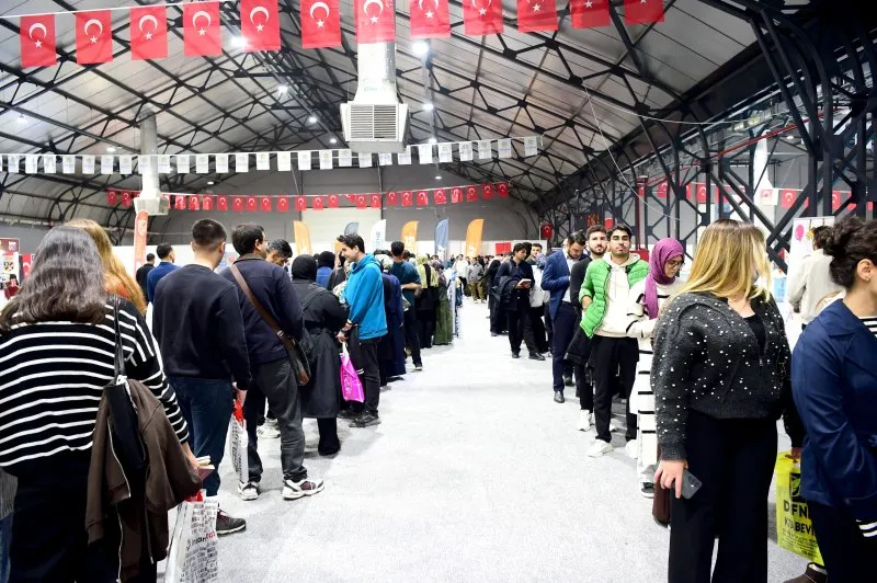 Malatya Kitap Fuarı kitapseverlerin akınına uğradı