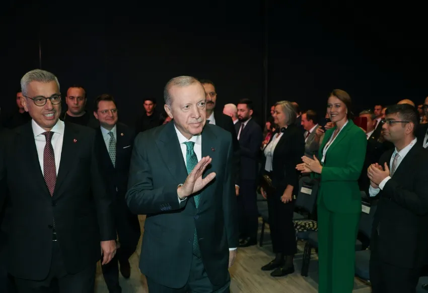“Yatırımlarımızla, teşviklerimizle sağlık altyapımızı güçlendirmek için yoğun gayret sarf ediyoruz”