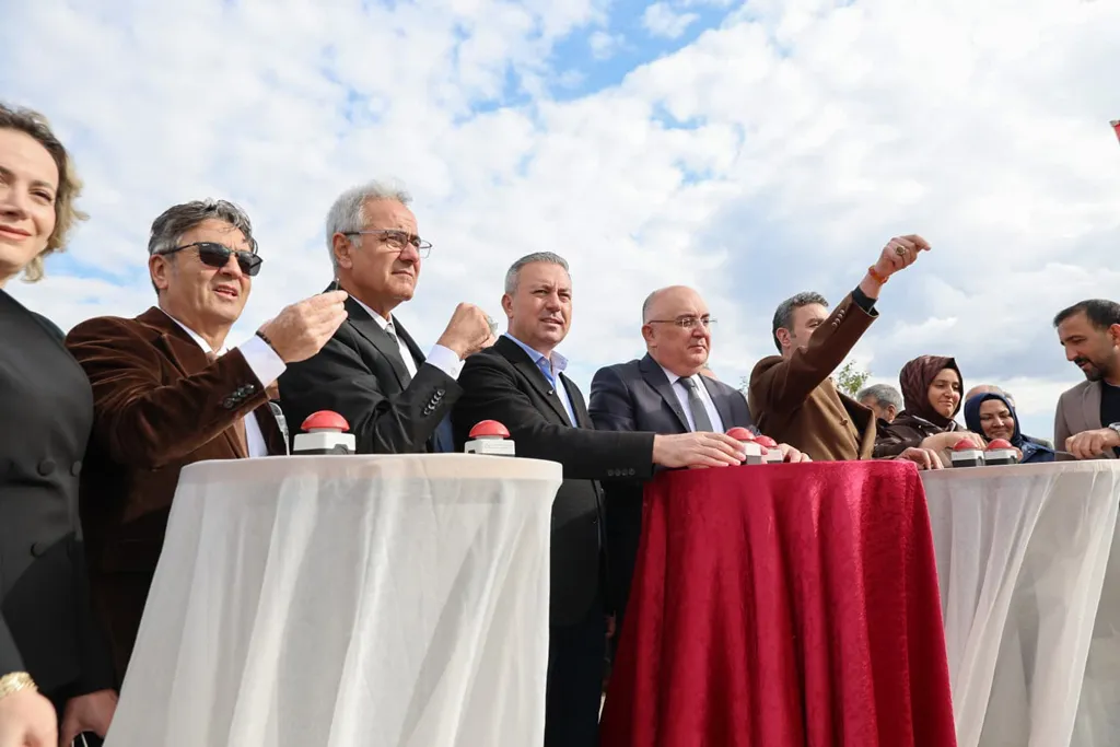 Kızılırmak Projesi 1. etap sokak lezzetleri binasının temeli atıldı