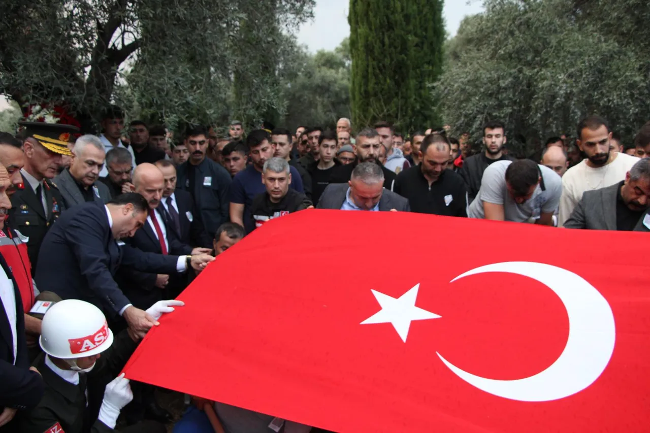 Şehit Piyade Sözleşmeli Er Yusuf Sait Ünlü, son yolculuğuna uğurlandı
