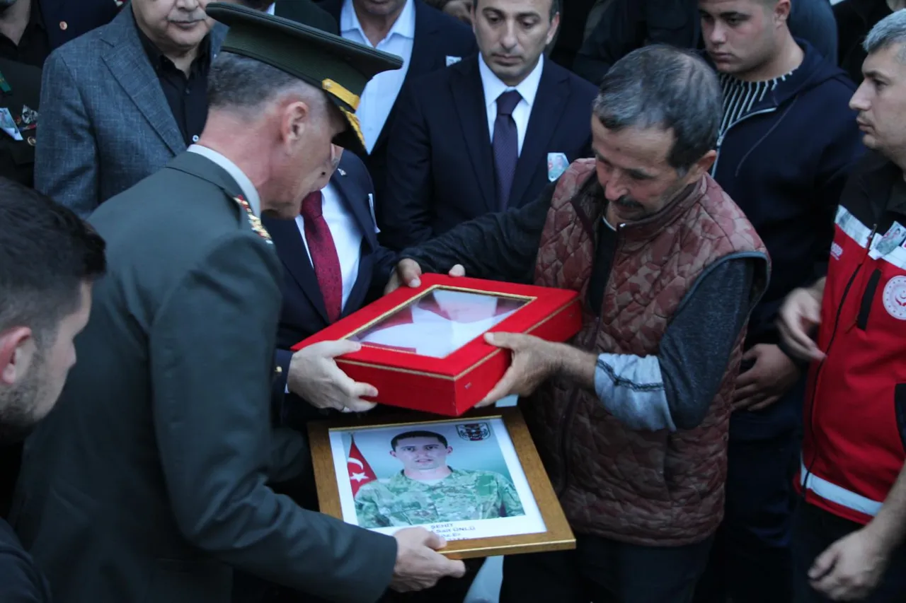 Şehit Piyade Sözleşmeli Er Yusuf Sait Ünlü, son yolculuğuna uğurlandı