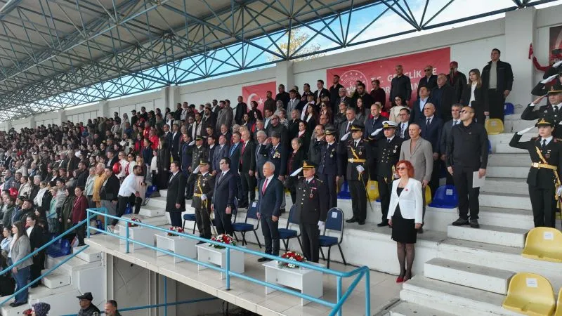 Seferihisar'da 29 Ekim Cumhuriyet Bayramı coşkuyla kutlandı